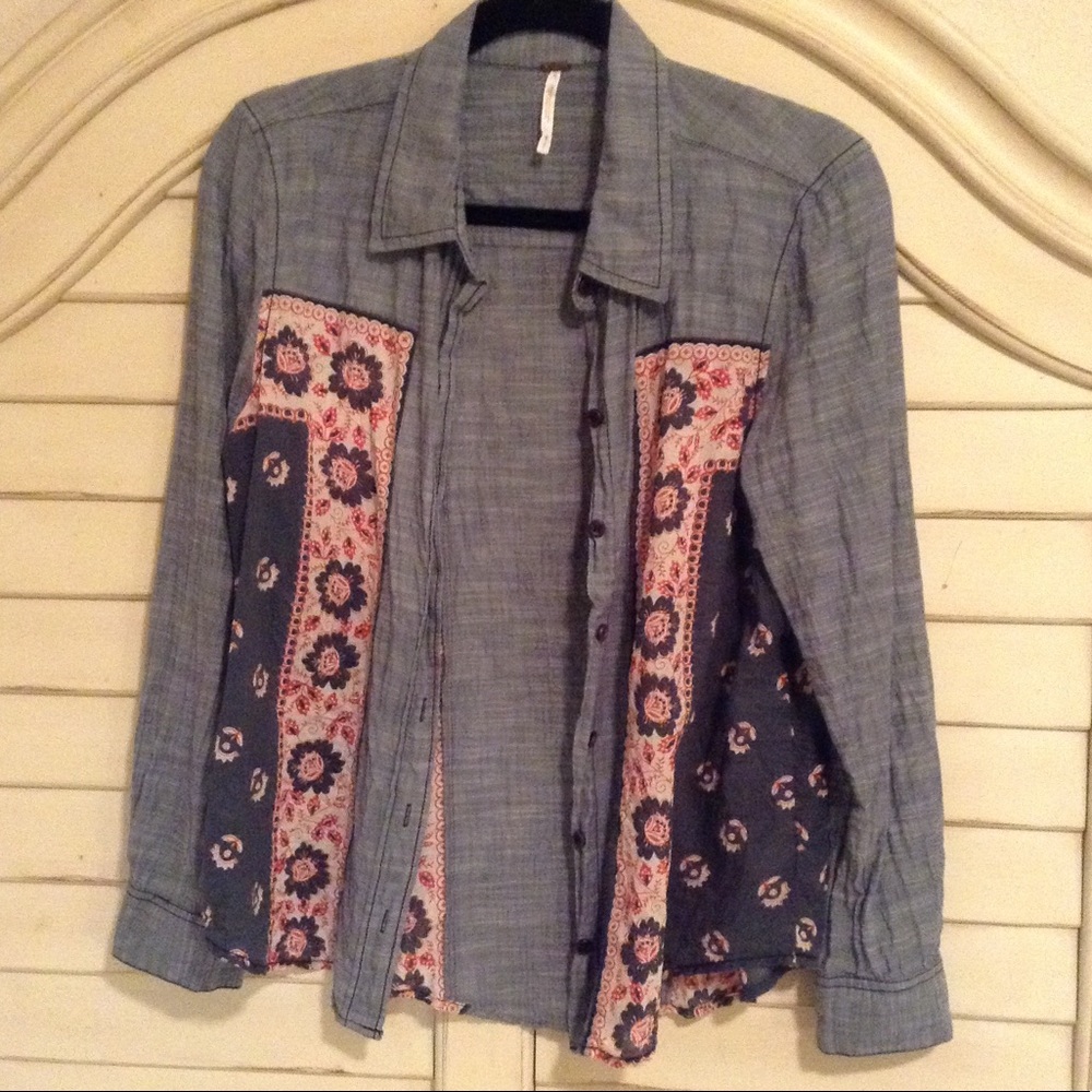 FREE PEOPLE - lightweight button up